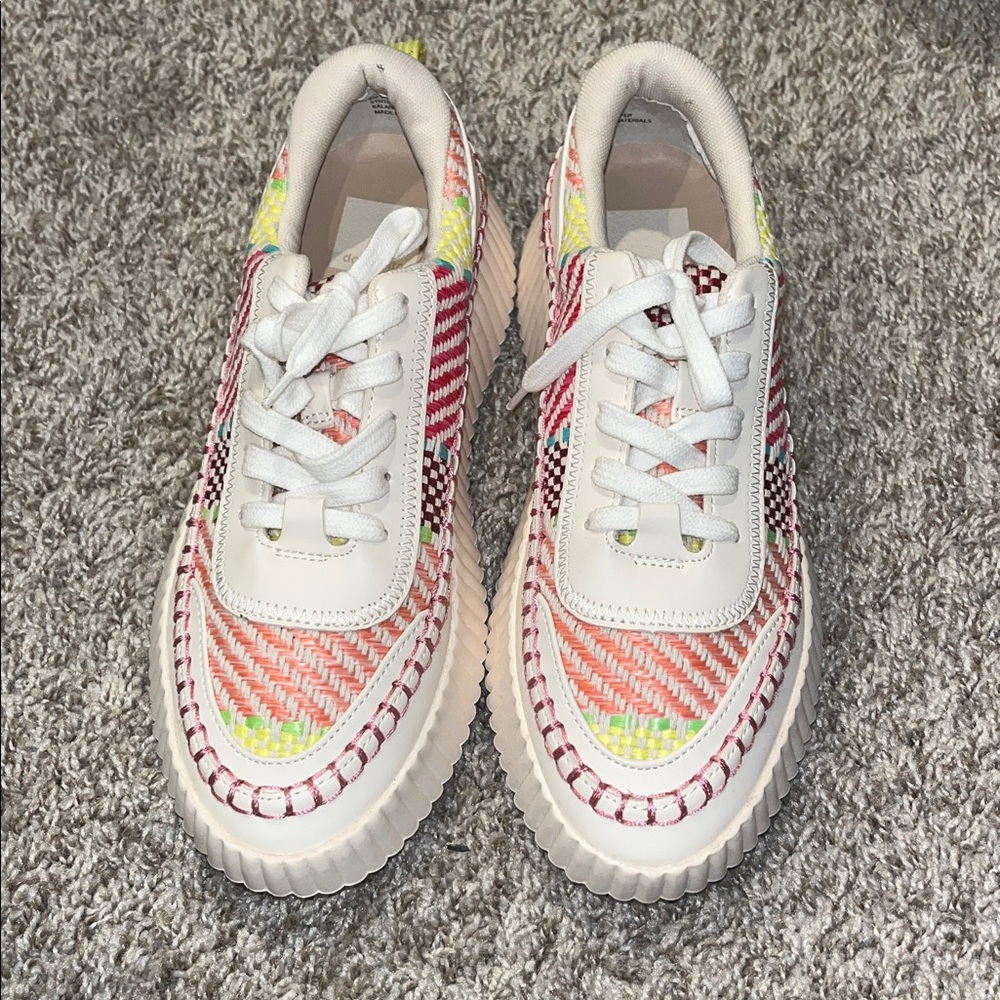 Dolce Vita Denae Stitch Chunky Platform Sneakers Lace Up Tennis Shoes 8 NWOT - Picture 3 of 10
